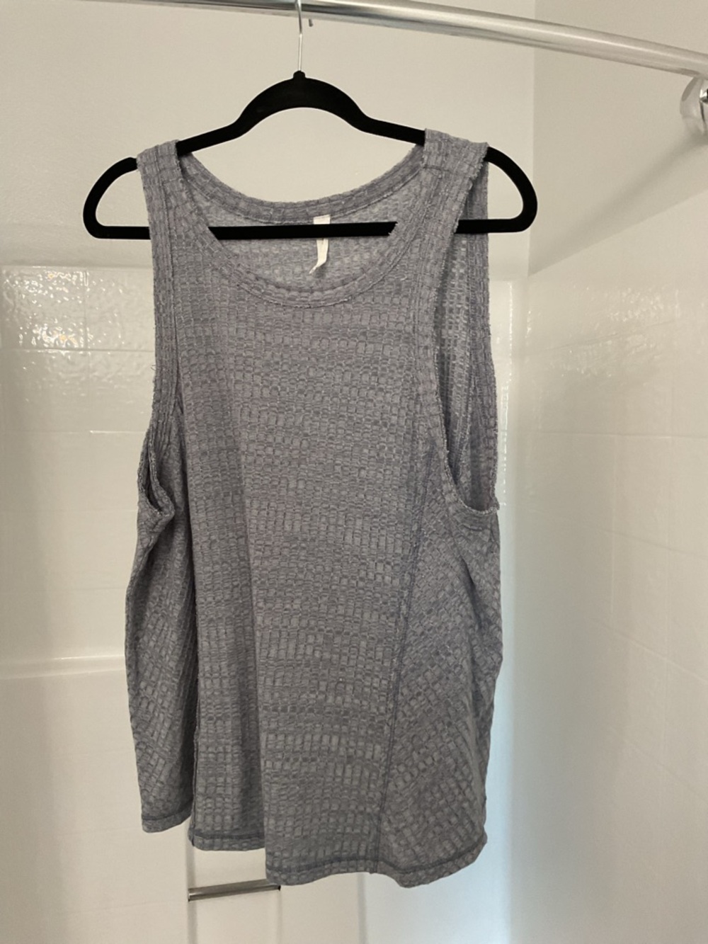 Waffle-Knit Scoop Neck Tank Top - Light Gray